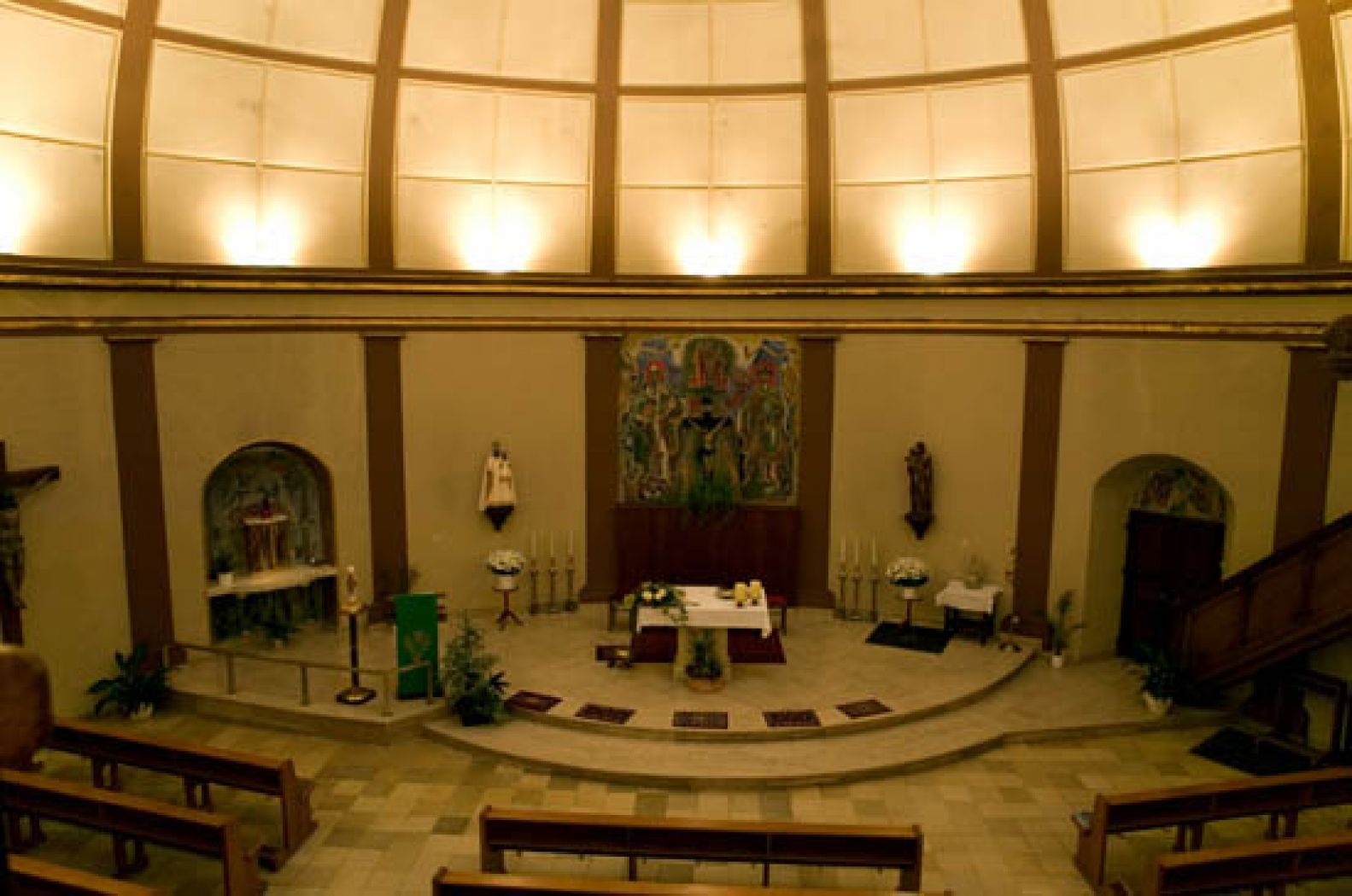 Circular Church Ehnen 01