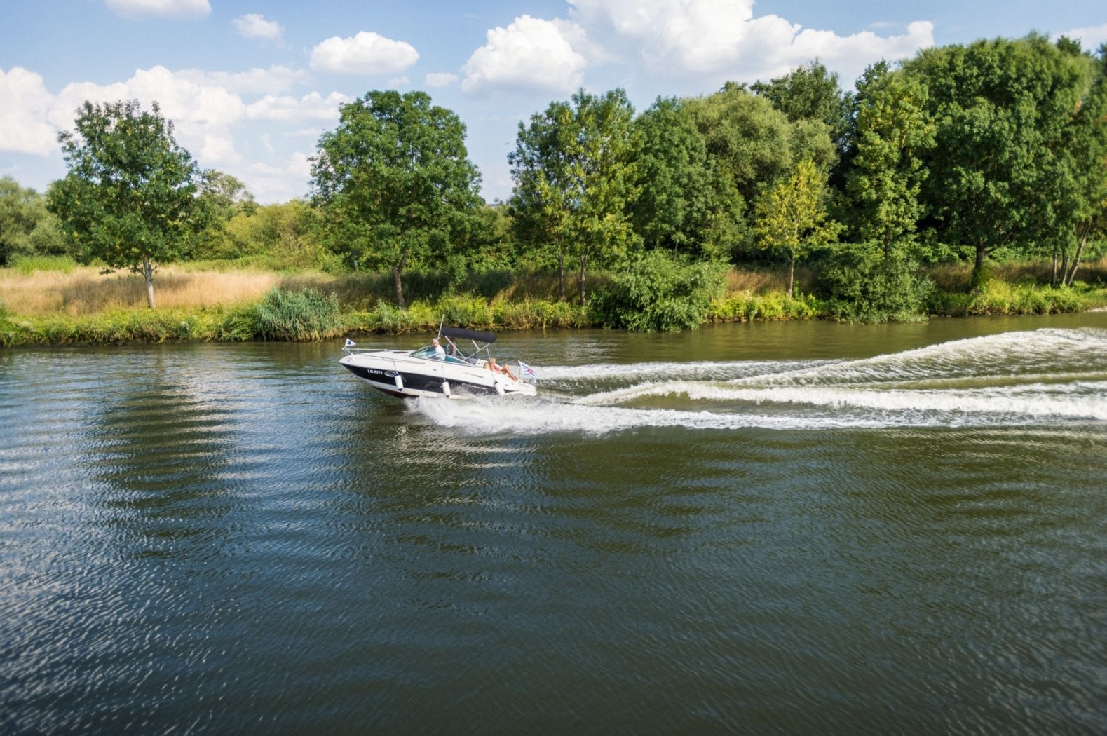 Motorboating - Visit Moselle